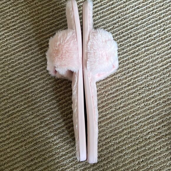 🆕Kate Spade fluffy pink slippers 10 - Picture 5 of 7
